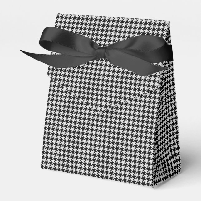Black and White Buffalo Plaid Tent Favor Box (Front Side)