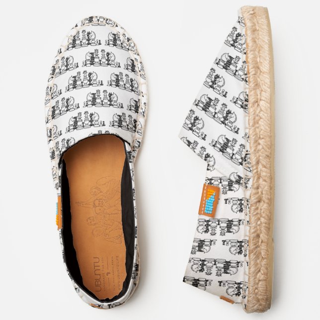 Black and White Chess Pieces Pattern #2S Wht Canvs Espadrilles (Side)