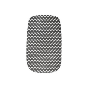 Black and White Chevron Nail Art