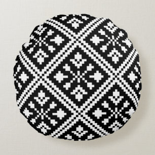 Black and White Christmas Snowflakes Pattern Round Pillow