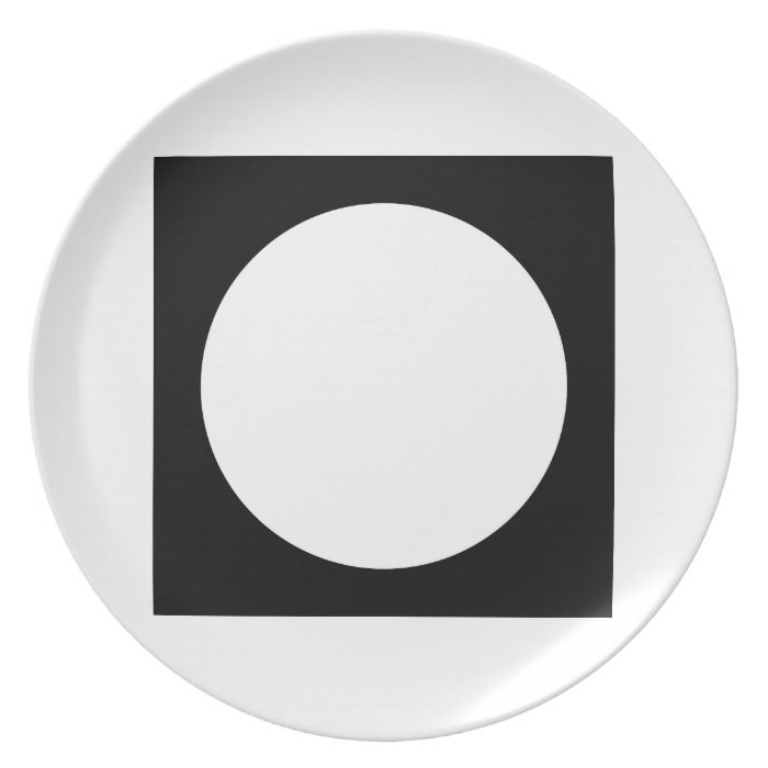 Black and White Circle, Simple Geometric Design. Dinner Plate