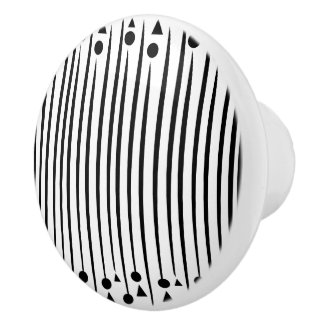 Black and White Circle Triangle Stripe Pattern