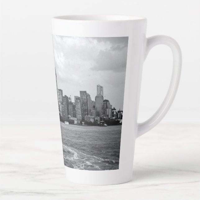 Black and white cityscape latte mug (Right)