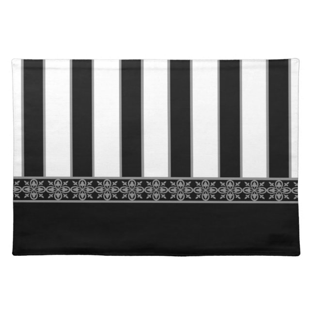 Black and white cloth placemat (Front)