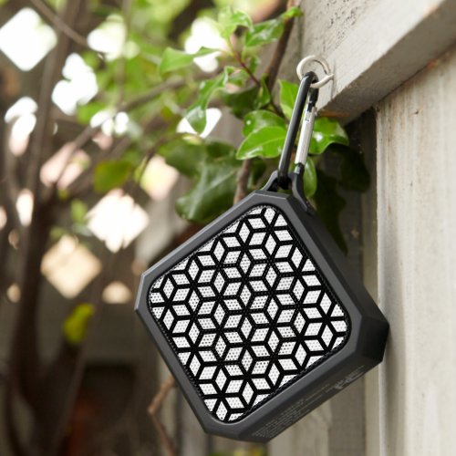 Black And White Cube Pattern Bluetooth Speaker
