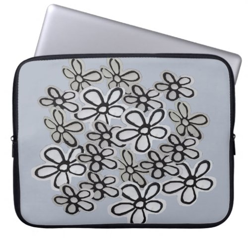 Black And White Daisies pattern Laptop Sleeve