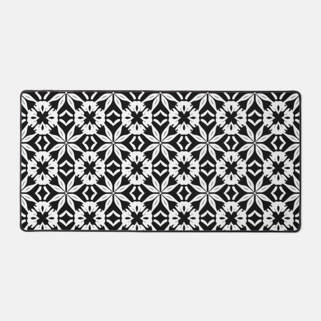 Black and white Damascus pattern Desk Mat (Front)