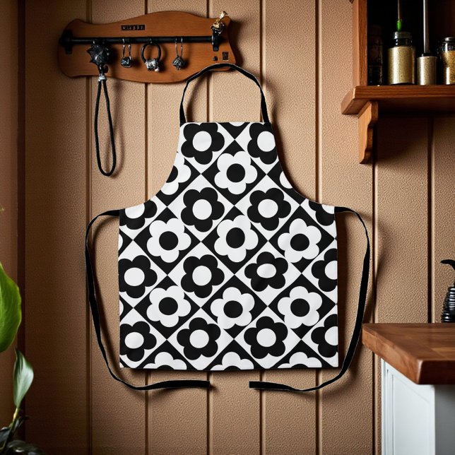 Black and White Diamond Check Flower Pattern Apron (Black and White Diamond Check Flower Pattern Apron)