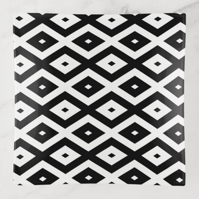Black and white diamond pattern trinket tray (Front)