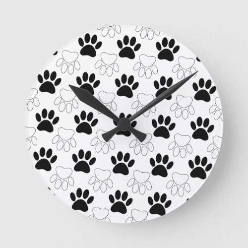 Black And White Dog Paw Print Pattern Round Clock