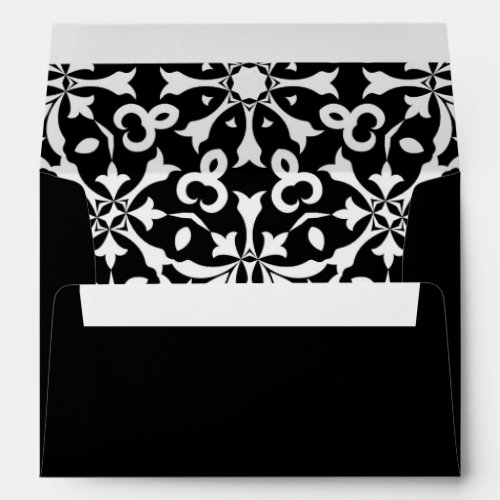 Black and White Elegant Vintage Damask Pattern  Envelope