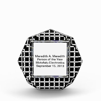 Black and White Engineering Parallels Award