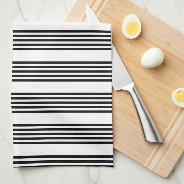 Black and white five stripe pattern kitchen towel (Quarter Fold)