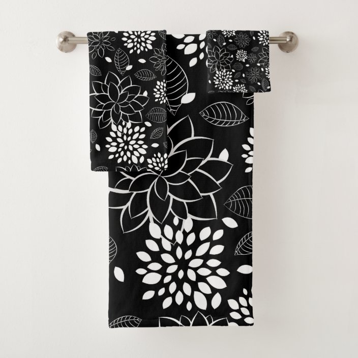 Black and White Floral Pattern Bath Towel Set