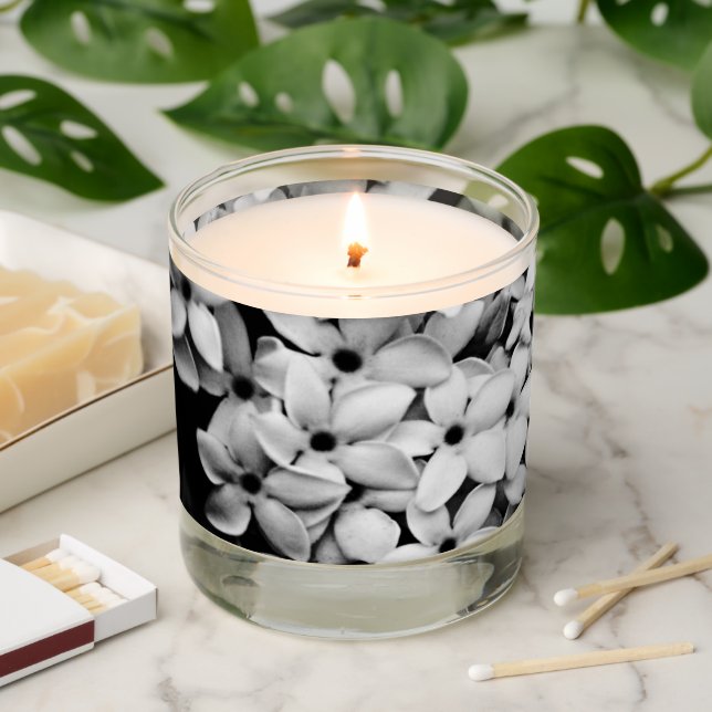 black and white florals scented candle (Lit)