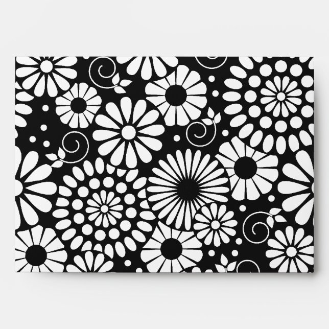 Black and White Folk Flowers Chic Retro Pattern Envelope (Front)