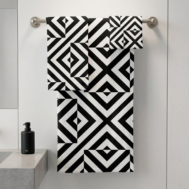 Black and White Geometric Op Art Striped Pattern Bath Towel Set (Creator Uploaded)