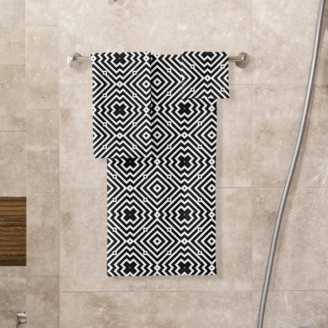 Black and White Geometric Pattern in Op Art Style Bath Towel Set (Creator Uploaded)
