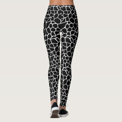 Black and White Giraffe Print Animal Pattern Leggings