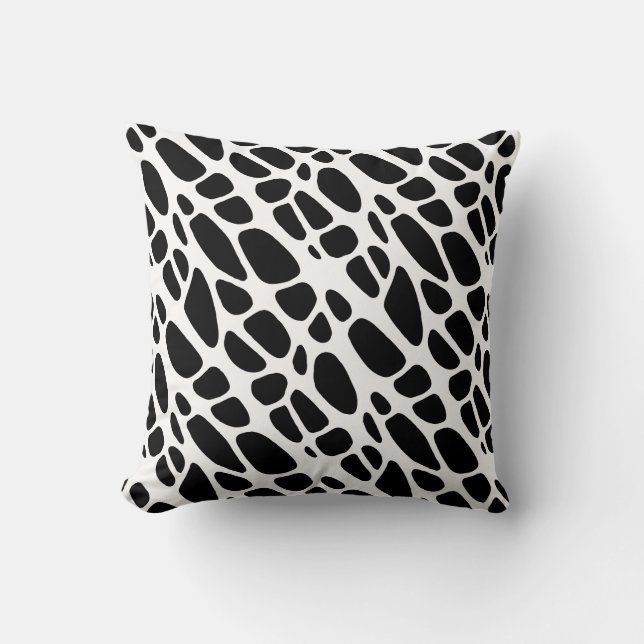 Black and White Gothic Organic Web Pattern  Throw Pillow (Front)