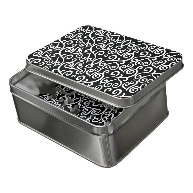Black and White Hearts Jigsaw Puzzle (Lid Open)