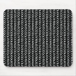 Black and White Herringbone Pattern Mousepad