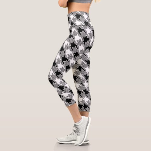 Black And White Houndstooth Patchwork Pattern Capri Leggings