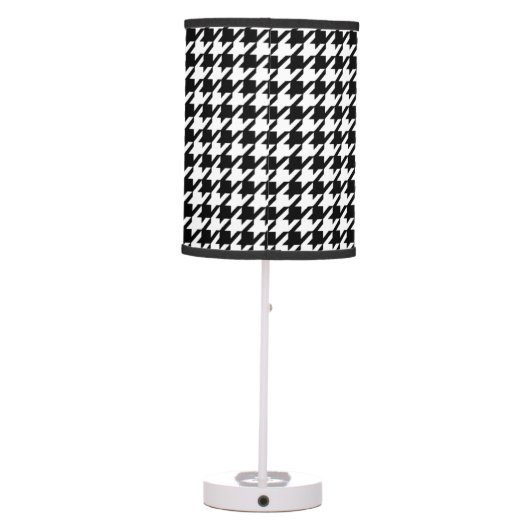 Black and white houndstooth table lamp (Back)