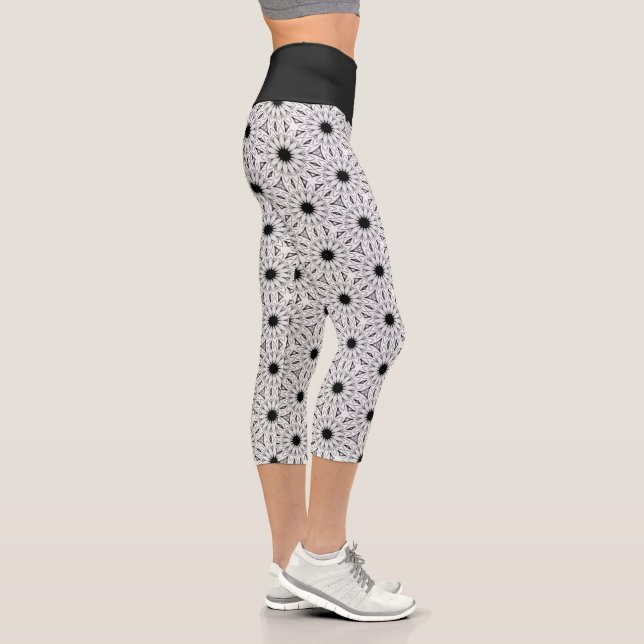 Black and White Lace-Like Flowers  Capri Leggings (Right)