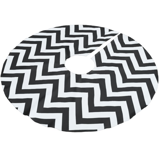 Black and White Large Chevron ZigZag Pattern Brushed Polyester Tree Skirt (Angled)