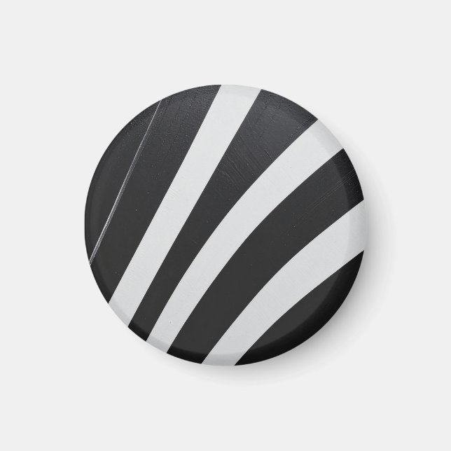 black and white magnet (Front)