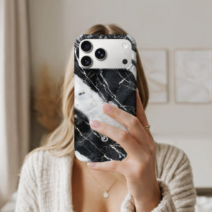 Black and White Marble iPhone 17 Pro Case