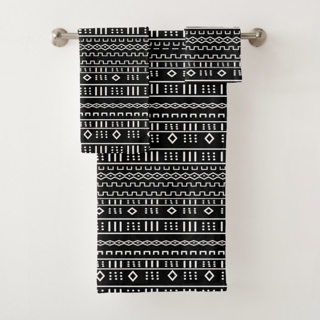 Black And White Modern Mudcloth Bath Towel Set (Insitu)