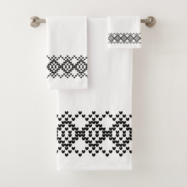 Black and White Norwegian Border Bath Towel Set (Insitu)