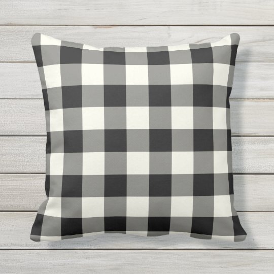 black_and_white_outdoor_pillows_gingham_pattern re59f6a2434534665b6e80694bf3a1220_6s3mm_8byvr_540