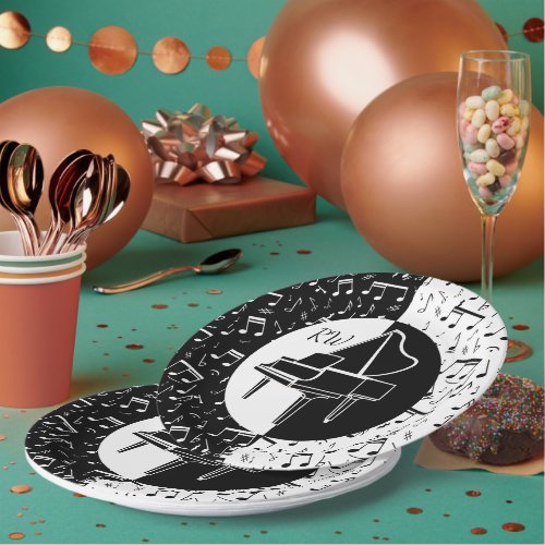 Black and white Piano design Paper Plates