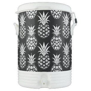 Black and White Pineapples Beverage Cooler