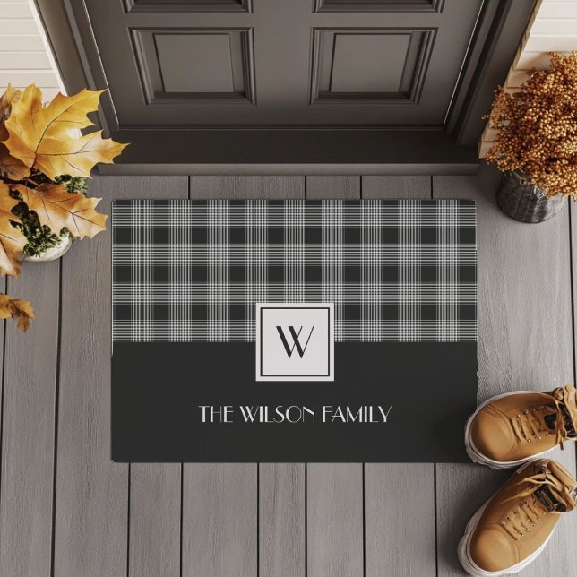 Black And White Plaid Monogram Doormat (Black And White Plaid Monogram Doormat)