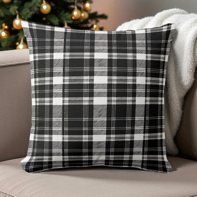 Black and White Plaid Pattern Modern Rustic Retro Throw Pillow (Black and White Plaid Pattern Modern Rustic Retro Throw Pillow)