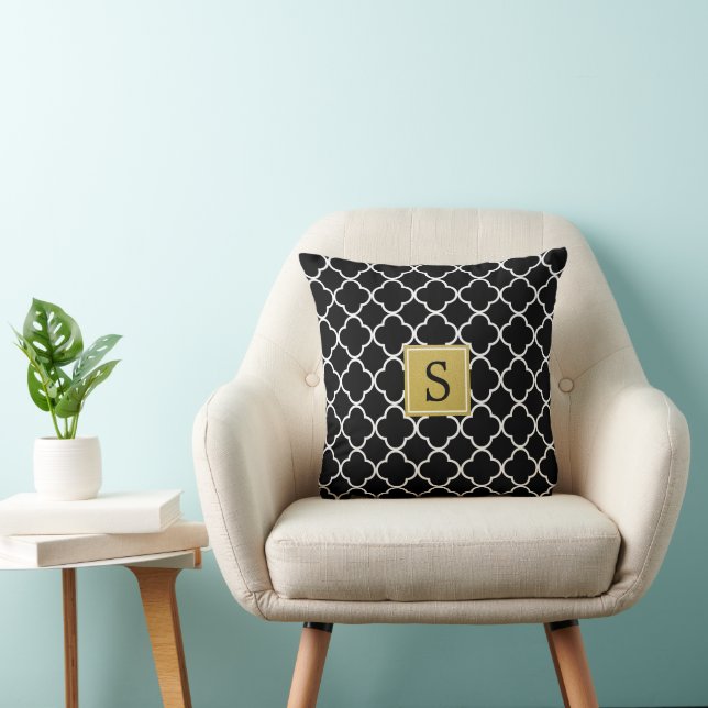 Black And White Quatrefoil, Latticework, Your Name Throw Pillow (Chair)