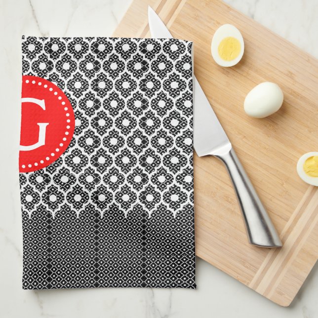 Black And White Quatrefoil Red Accent Towel (Quarter Fold)