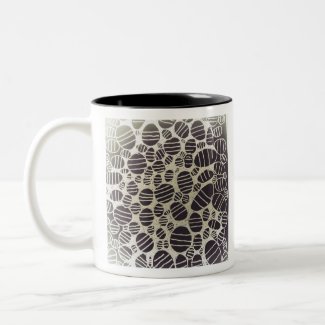 Black and white round abstract art design Two-Tone coffee mug