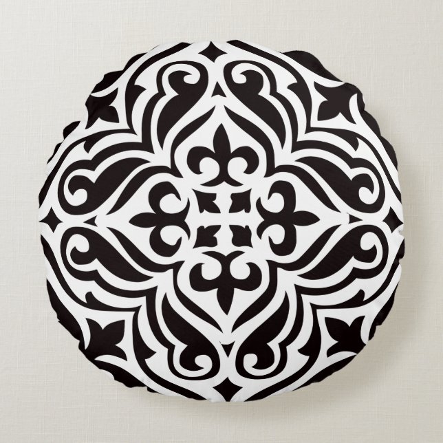 Black and white round pillow (Front)