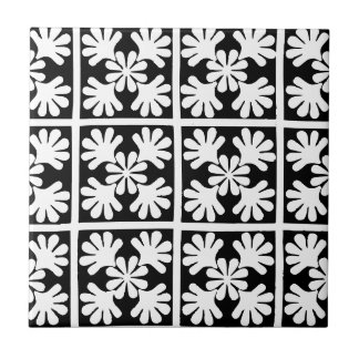 Black and White Scandinavian Oak Leaf Floral Ceramic Tile