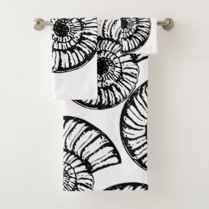 Black and White Seashell Bath Towel Set