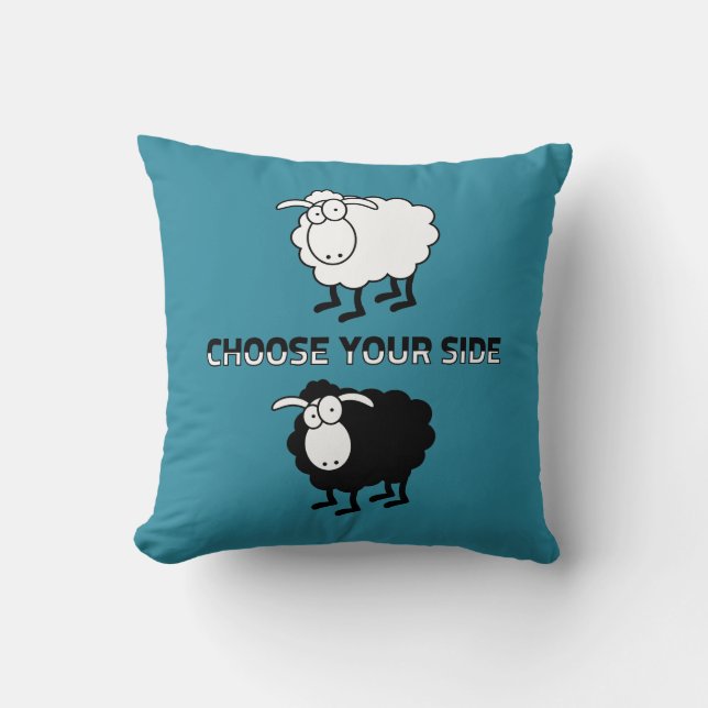 Black and white sheep throw pillow (Front)