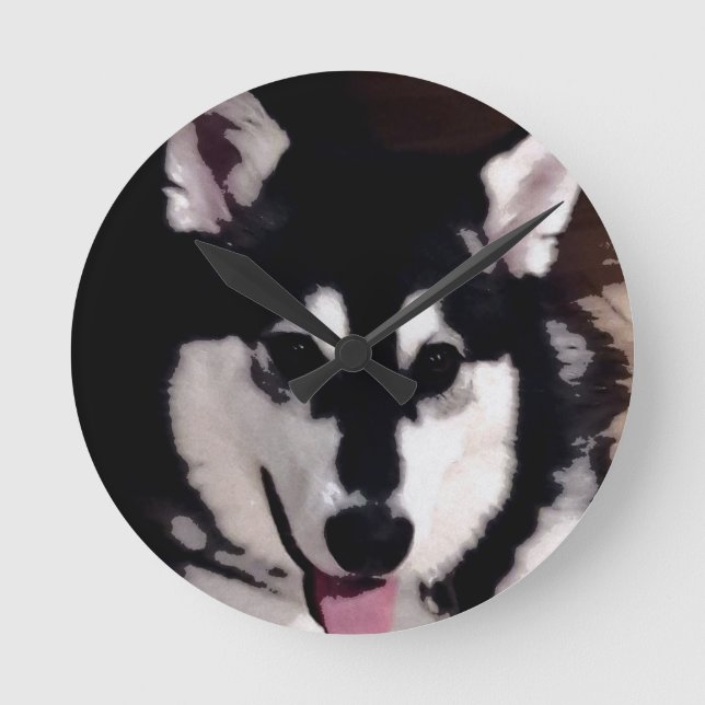 Black and white smiling Alaskan Malamute Round Clock (Front)