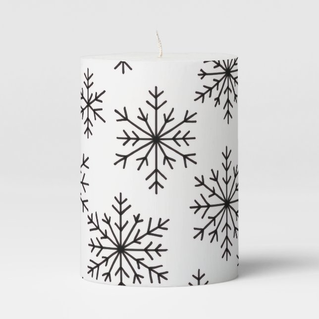 Black and White Snowflake Pattern Small Pillar Can Candle (Front)