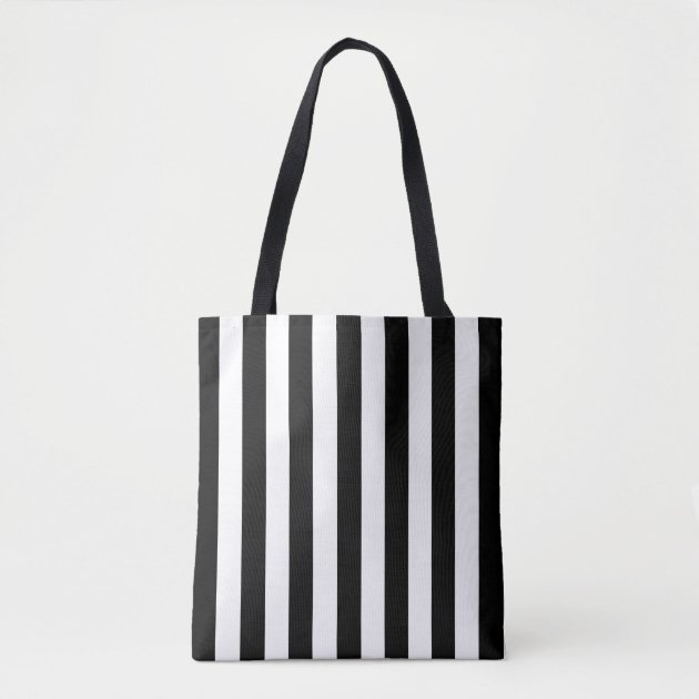 Yoins Black and White Striped Leather-look Box Clutch Bag with Chain... (38  AUD) ❤ liked on Polyvo… | Black and white purses, Black and white clutches,  Striped bags