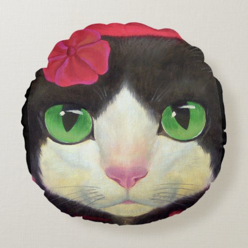 Black And White Tuxedo Cat Close Up Face Feline Round Pillow
